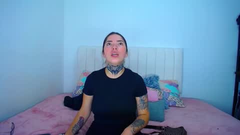 Snapshot of hoot_alicee chatting on 01.18.26 ONLYFANS online show from 01.18.26