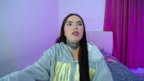 Snapshot of hoot_alicee chatting on 05.26.26 ONLYFANS online show from 05.26.26