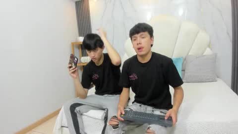 Snapshot of hoot_booys_ chatting on 01.31.26 hoot_booys_ online show from 01.31.26