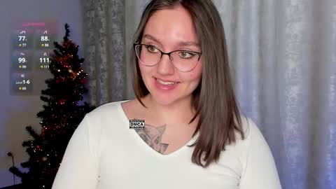 Snapshot of hoot_owl_cb chatting on 12.25.24 Karina online show from 12.25.24