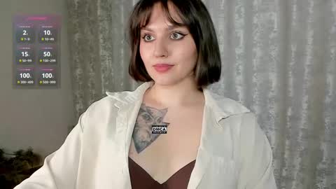 Snapshot of hoot_owl_cb chatting on 02.11.25 Karina online show from 02.11.25