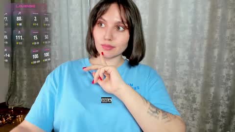 Snapshot of hoot_owl_cb chatting on 03.07.25 Karina online show from 03.07.25