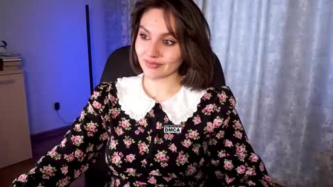 Snapshot of hoot_owl_cb chatting on 10.02.25 Karina online show from 10.02.25