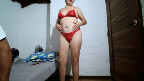 Snapshot of horiana44293 chatting on 12.13.24 oriana online show from 12.13.24