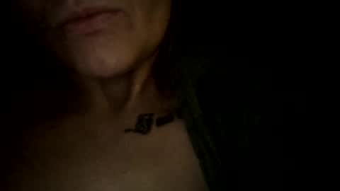 horneymomnextdoor online show from 10.17.25