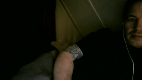 horny_dutch020 online show from 04.27.26