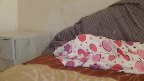 Snapshot of horny_hey chatting on 10.20.25 Serena online show from 10.20.25