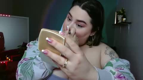 Snapshot of horny_neighbors_ chatting on 12.09.24 onlyTiffany I broke up with frank 10 days ago online show from 12.09.24