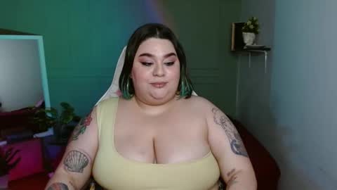 Snapshot of horny_neighbors_ chatting on 01.11.25 onlyTiffany I broke up with frank 10 days ago online show from 01.11.25