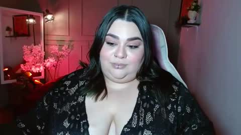 Snapshot of horny_neighbors_ chatting on 12.05.25 onlyTiffany I broke up with frank 10 days ago online show from 12.05.25