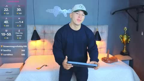 Snapshot of horny_nick18 chatting on 10.11.25 horny_nick18 online show from 10.11.25