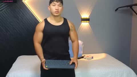 horny_nick18 online show from 02.24.26