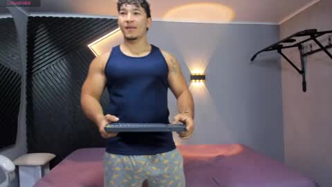 horny_nick18 online show from 04.18.26