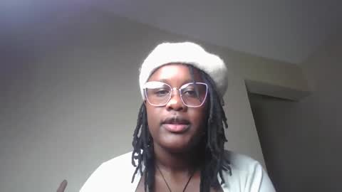 Snapshot of horny_sexxy_babe chatting on 11.24.25 Lucy online show from 11.24.25