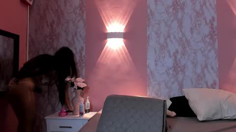 Zaid Nicolle online show from 02.25.25