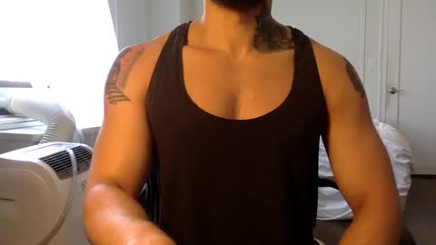 Snapshot of hornybbcxx chatting on 10.19.25 hornybbcxx online show from 10.19.25