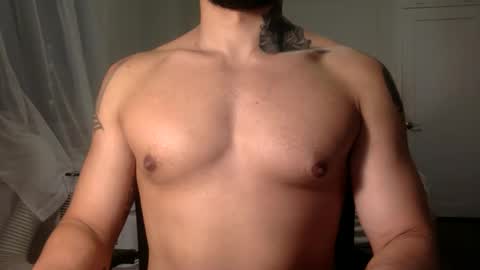 Snapshot of hornybbcxx chatting on 11.08.25 hornybbcxx online show from 11.08.25