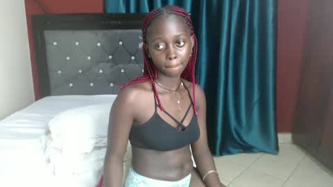 Snapshot of hornybella4 chatting on 02.04.25 Bella online show from 02.04.25