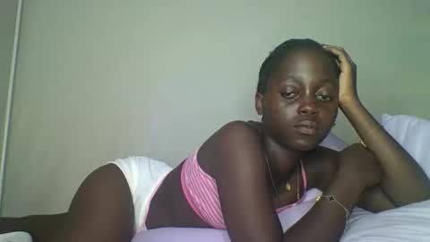 Snapshot of hornybella4 chatting on 10.30.25 Bella online show from 10.30.25