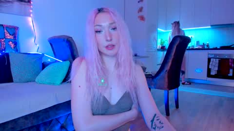 Alex and Rosie online show from 12.15.24