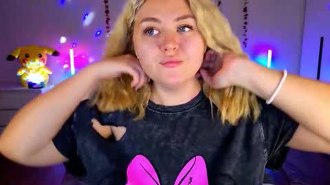 HornyCakee online show from 09.22.25