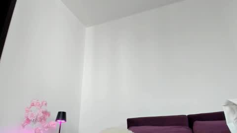 Emma online show from 11.26.25