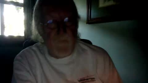 Snapshot of hornyinohio9 chatting on 06.04.26 HornyInOhio9 online show from 06.04.26