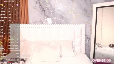 Snapshot of hornylatimommy chatting on 01.07.25 Natasha online show from 01.07.25