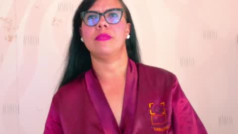 Snapshot of hornylatimommy chatting on 09.15.25 Natasha online show from 09.15.25