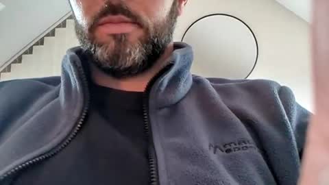 Snapshot of hornypeter1987 chatting on 05.11.26 Hornypeter online show from 05.11.26