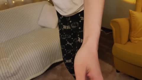 Mia online show from 10.03.25