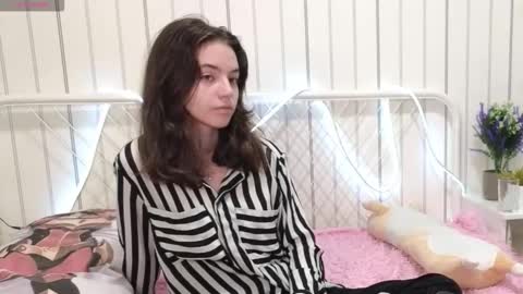 Mia online show from 10.12.25