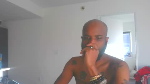 Snapshot of horus00 chatting on 11.29.25 Horus00 online show from 11.29.25