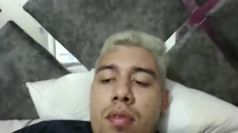 hot2512 online show from 12.18.25