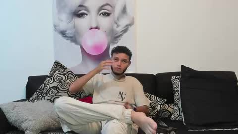 Snapshot of hot_bad_boy69 chatting on 10.15.25 hot bad boy69 online show from 10.15.25
