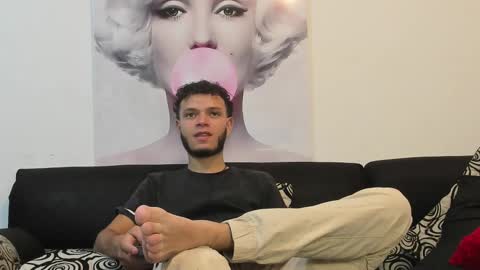 Snapshot of hot_bad_boy69 chatting on 10.27.25 hot bad boy69 online show from 10.27.25