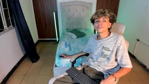 hot bunny online show from 11.21.25