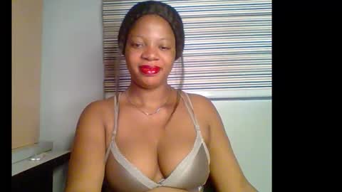 Snapshot of hot_choco_choco chatting on 12.21.25 peace online show from 12.21.25