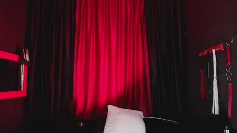 hot chocolate 4u online show from 12.11.24