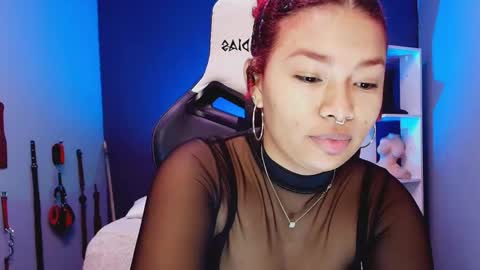 hot chocolate 4u online show from 12.20.25