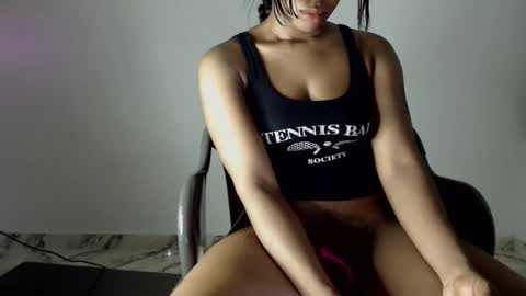 Snapshot of hot_chocoxxxx chatting on 02.24.25 sonia mis choco online show from 02.24.25