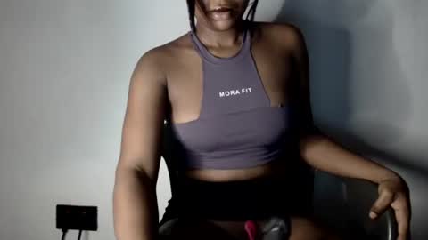 sonia  mis choco online show from 11.02.25