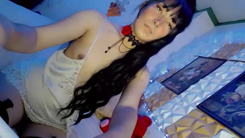 its me CLAUDIA online show from 03.06.25