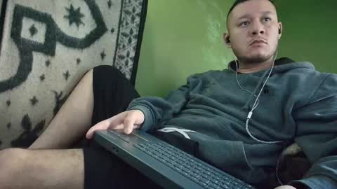 hot_guy36 online show from 12.01.25