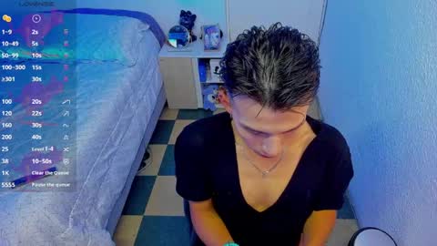 Snapshot of hot_latin_temptation chatting on 06.08.26 Alejandro online show from 06.08.26