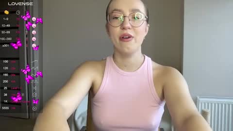 Snapshot of hot_lliinns chatting on 12.05.24 Lina online show from 12.05.24