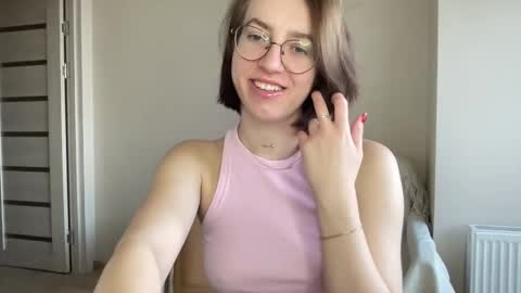 Snapshot of hot_lliinns chatting on 12.12.24 Lina online show from 12.12.24