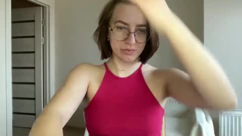 Snapshot of hot_lliinns chatting on 12.22.24 Lina online show from 12.22.24