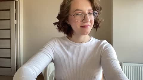 Snapshot of hot_lliinns chatting on 01.02.25 Lina online show from 01.02.25