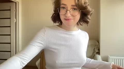 Snapshot of hot_lliinns chatting on 01.02.25 Lina online show from 01.02.25